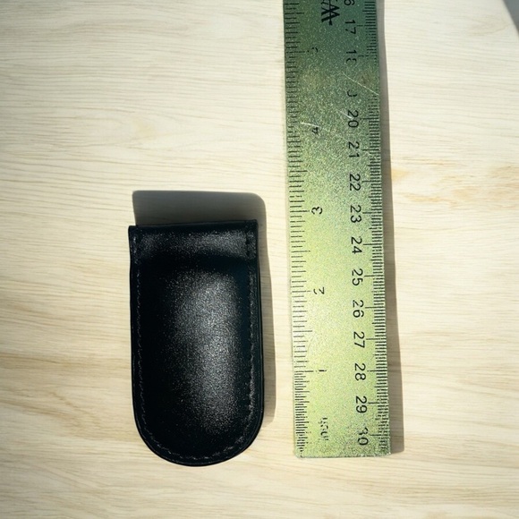 Black Leather Magnetic Money Clip Sleek Design - Picture 5 of 5